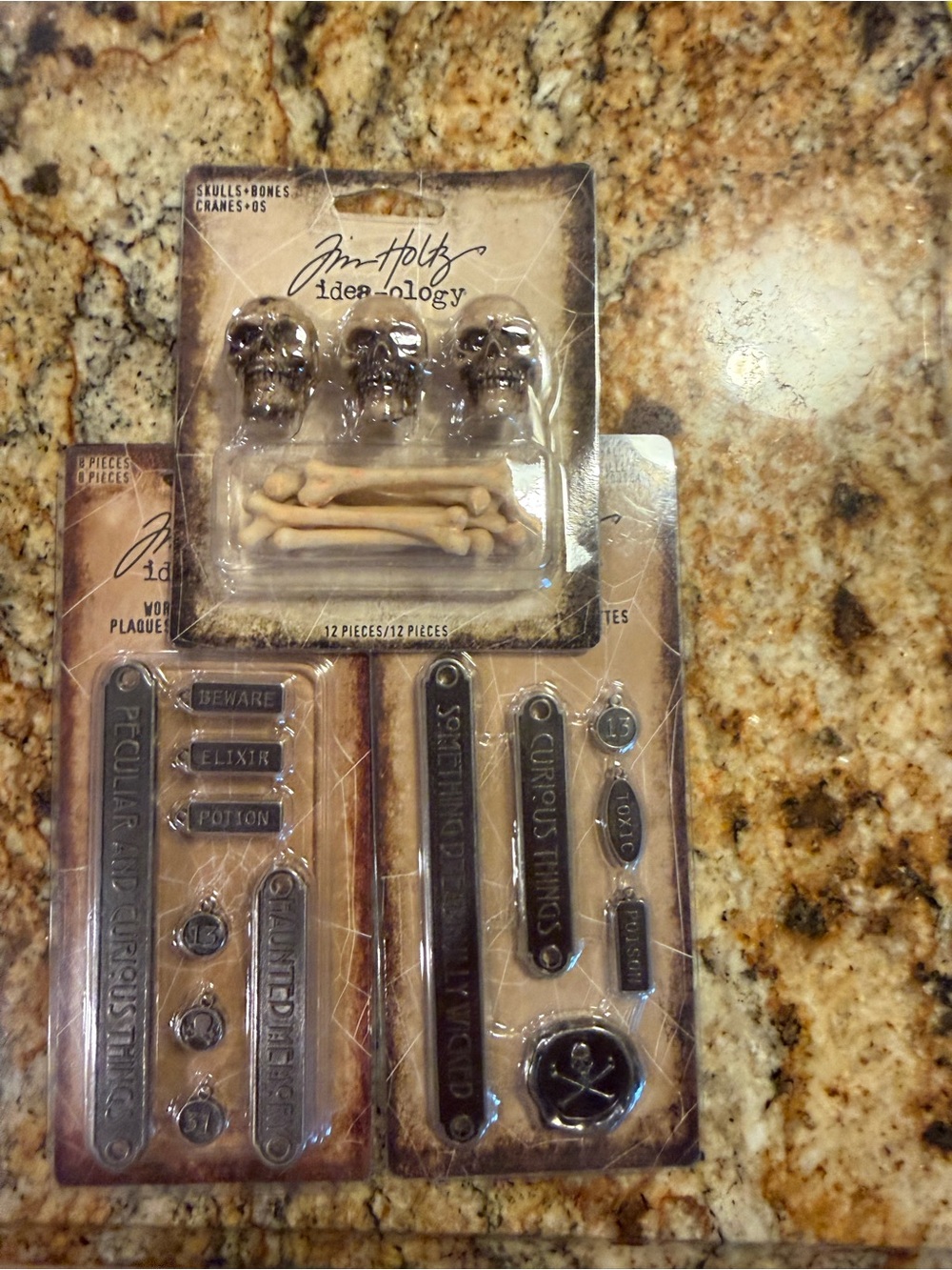 Tim Holtz Idea-ology Skull & Bones Accent Set - Brown, Tan